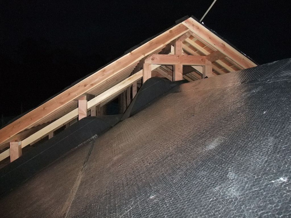 local contractor local roofing